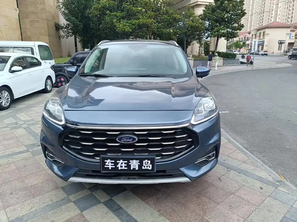 Escape EcoBoost 245 2 WD Shine Enjoyment