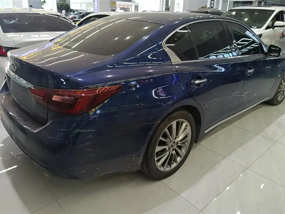 Infiniti Q50 L 2.0 T Progressive Enjoyment CN-VI