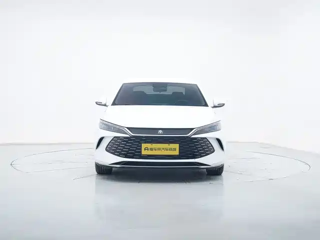 Qin L DM-i 80 KM Leading