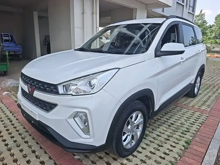 Wuling Hongguang S3 1.5 L Manual Comfort CN-VI
