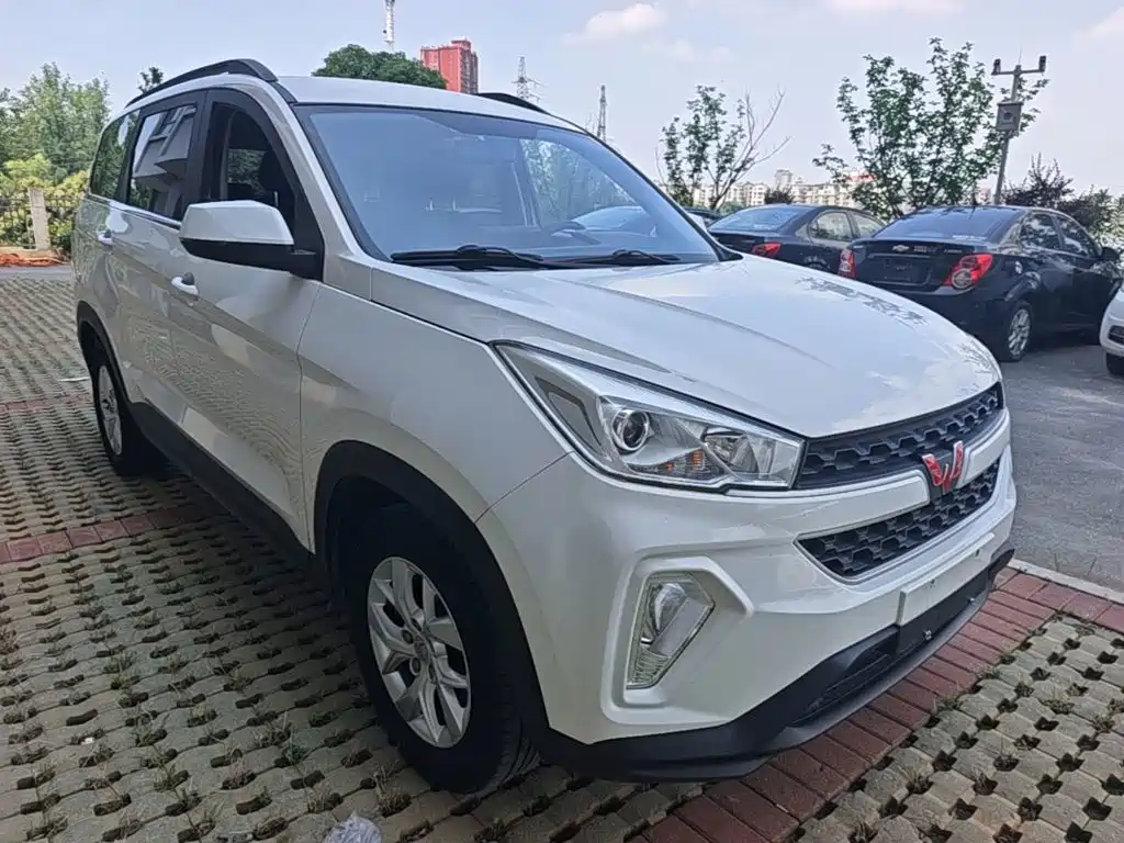 Wuling Hongguang S3 1.5 L Manual Comfort CN-VI