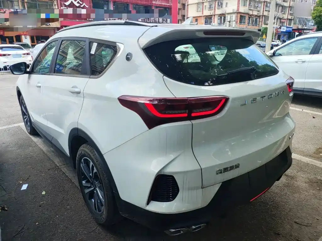 Jetour X70 捷途X70 2025款 1.5 T DCT臻享版 7座