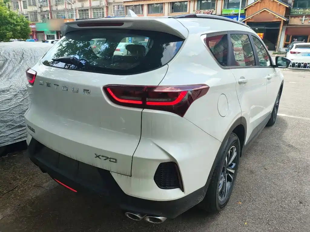 Jetour X70 捷途X70 2025款 1.5 T DCT臻享版 7座