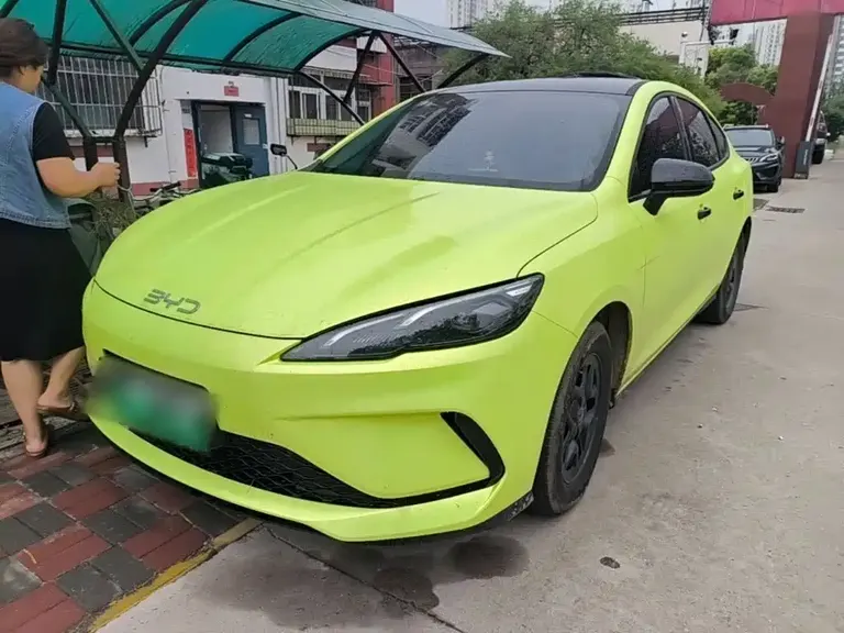 BYD Seal 05 DM-i DM-i Smart Drive 55 KM Distinguished