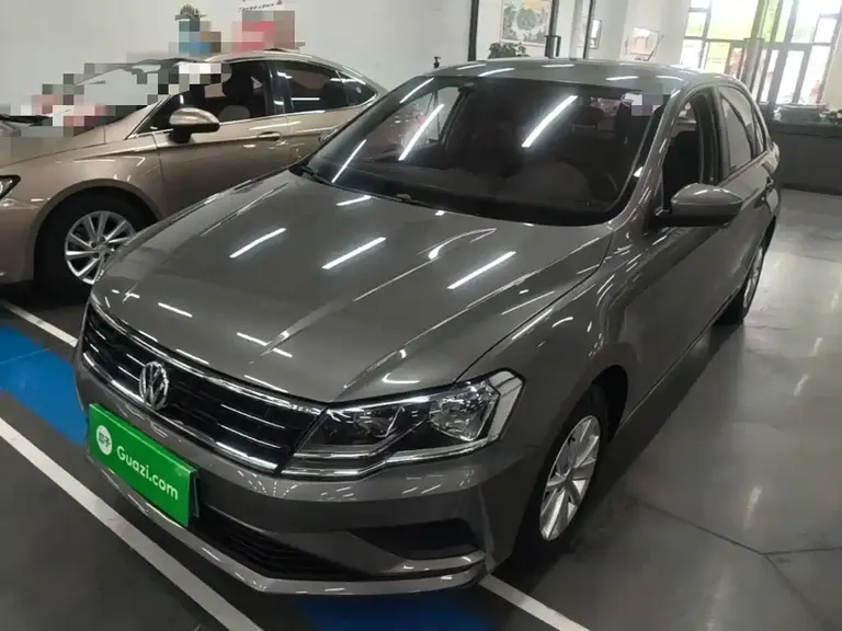 Volkswagen Jetta 1.5 L Auto Fashion