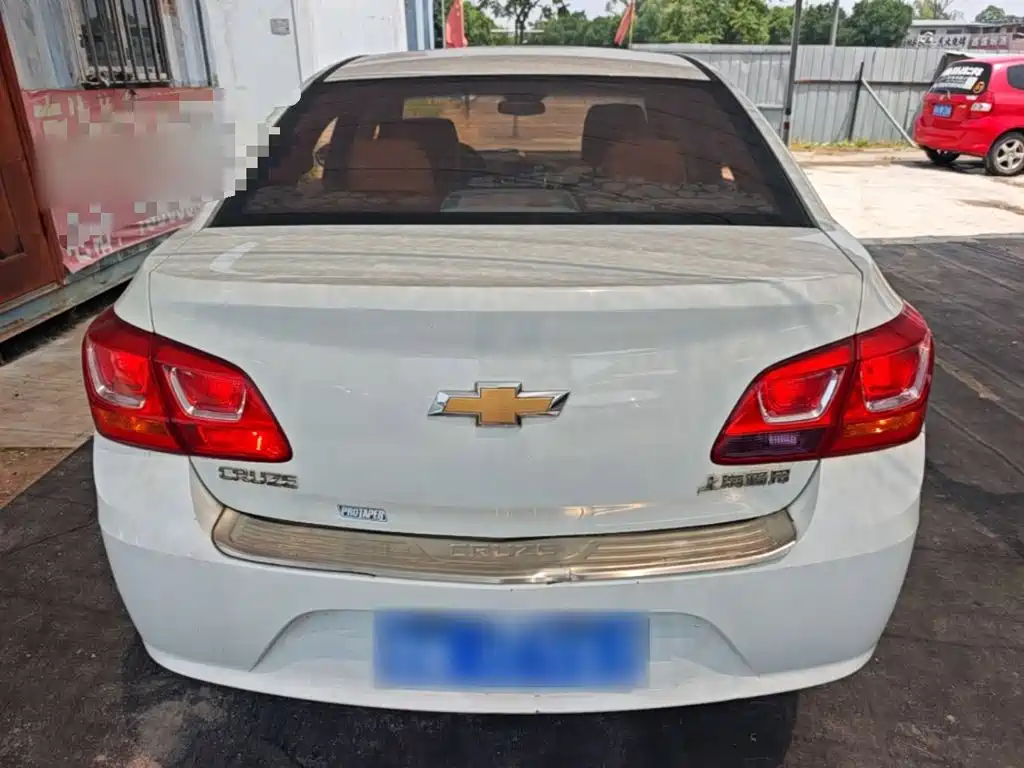 Cruze 1.5 L Classic SE MT