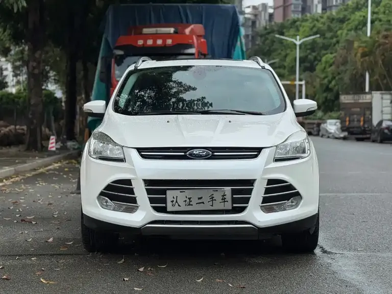 Ford Kuga 1.5 L GTDi 2 WD Style