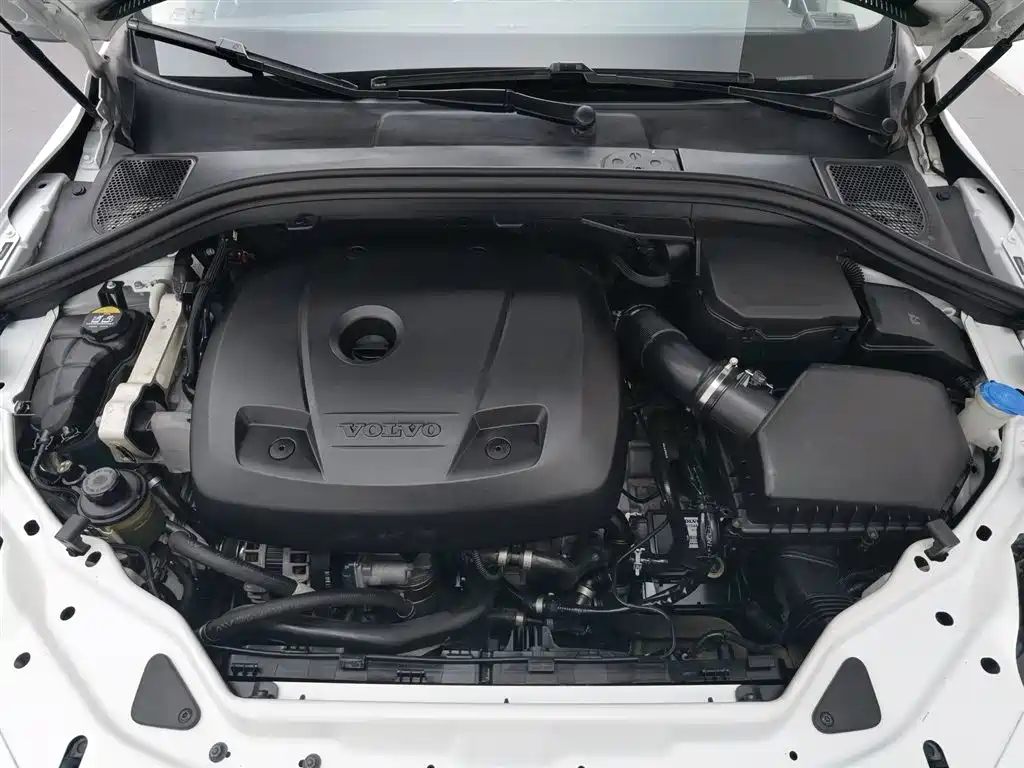 Volvo XC60 T5 AWD Smart Control