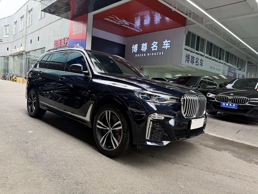BMW X7 xDrive40 i Premium M Sport Package