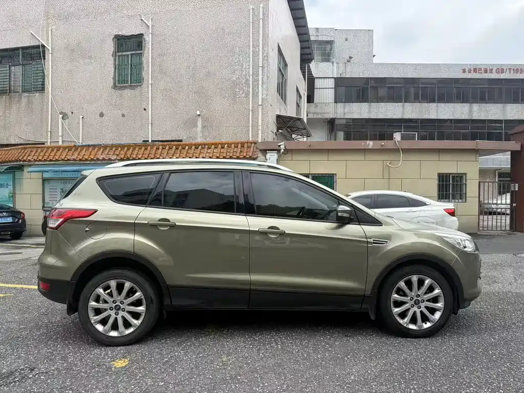 Kuga 1.5 L GTDi 2 WD Comfort