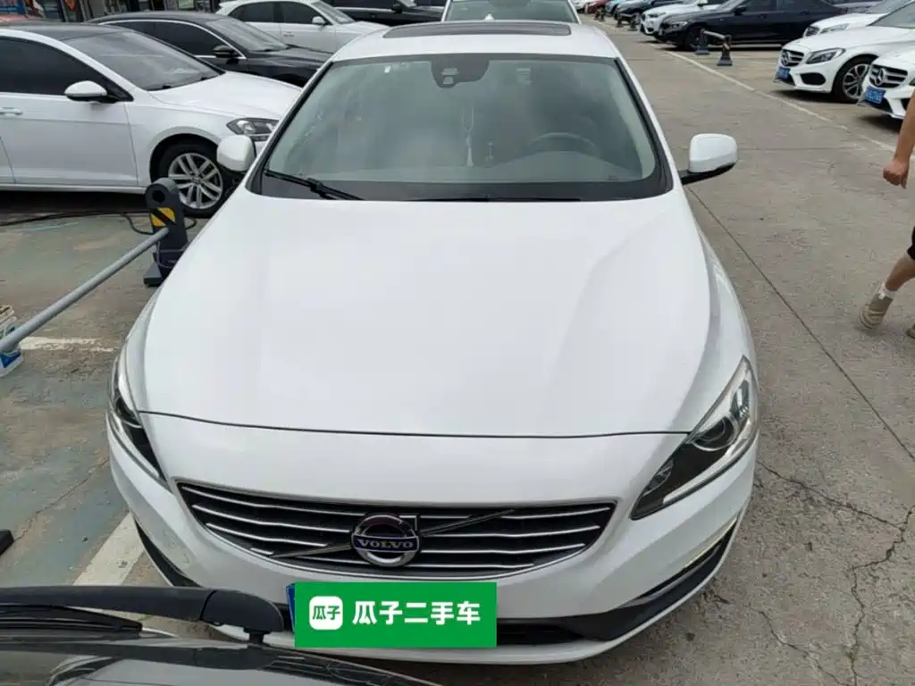 Volvo S60 S60 L 2.0 T Smart Vision