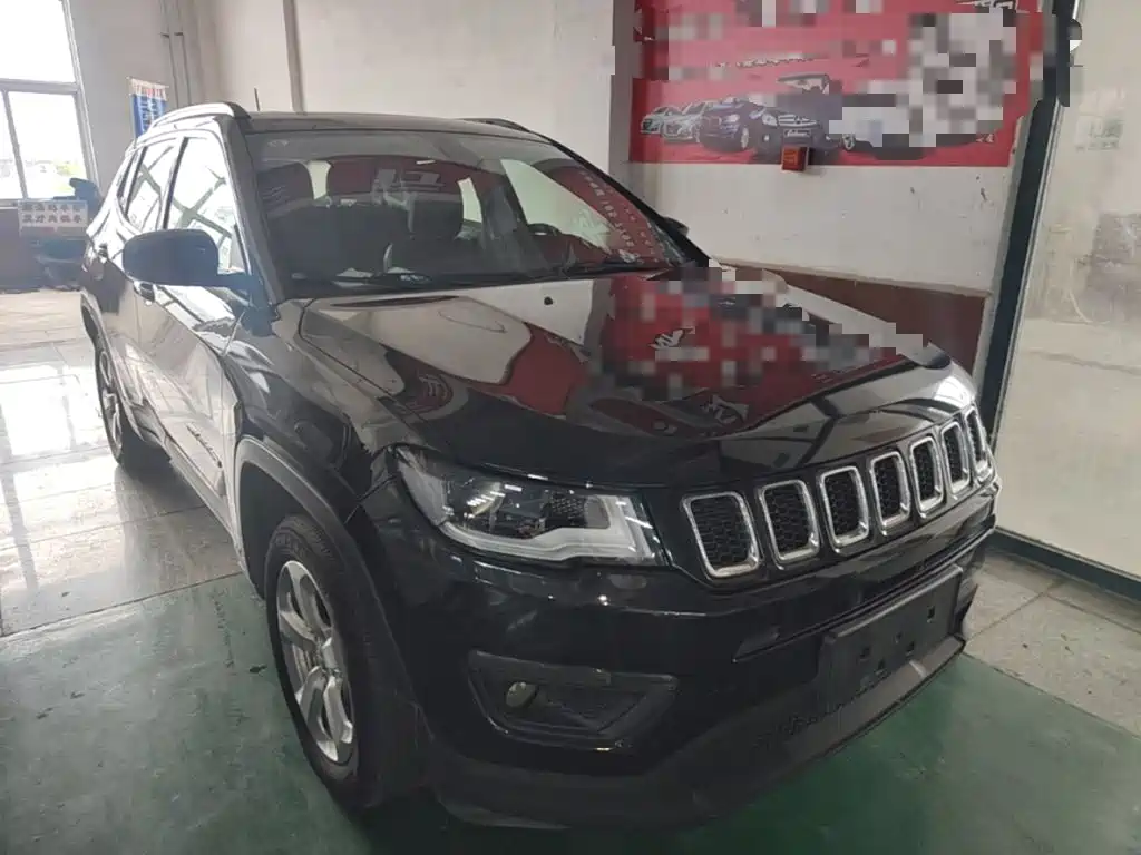 Compass 200 T Auto Home Enjoyment