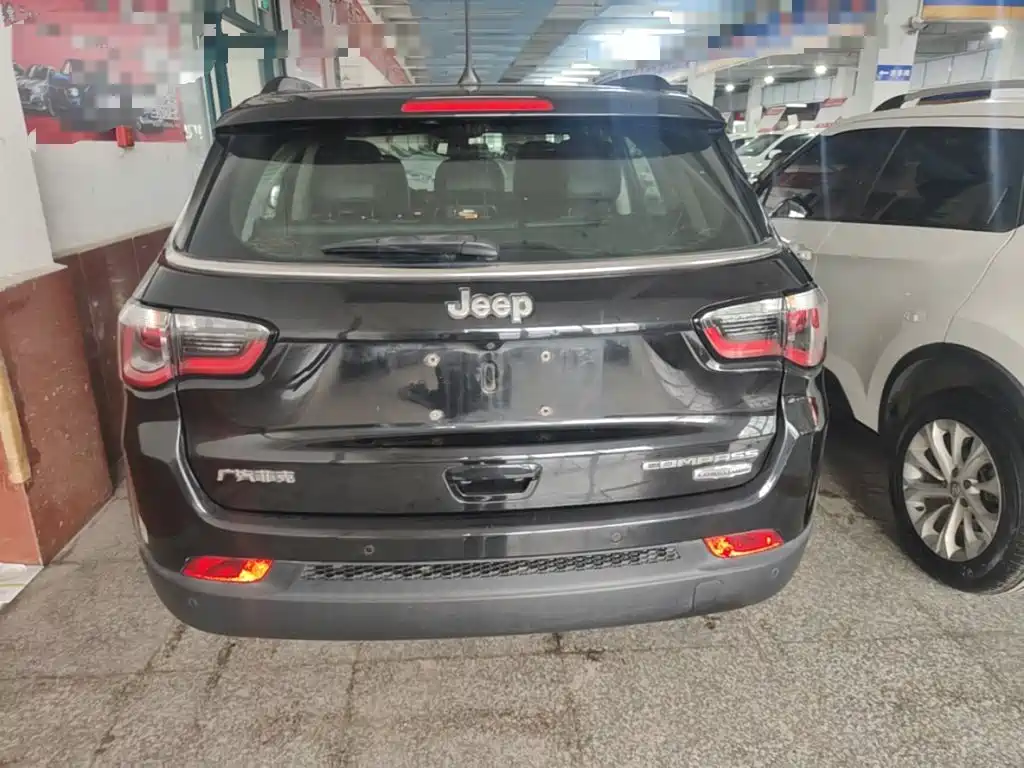 Compass 200 T Auto Home Enjoyment