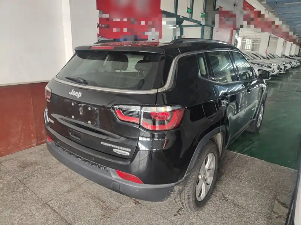 Compass 200 T Auto Home Enjoyment