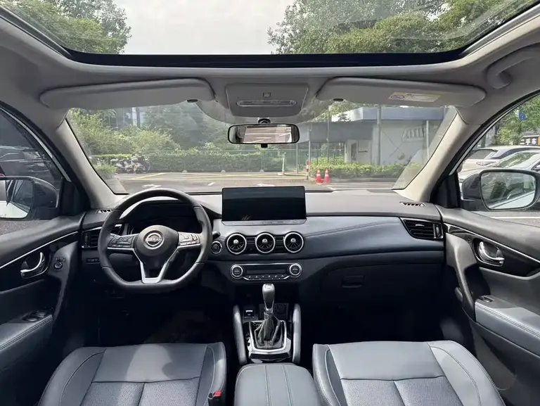 Nissan Qashqai Honor 2.0 L CVT XV+ Leading