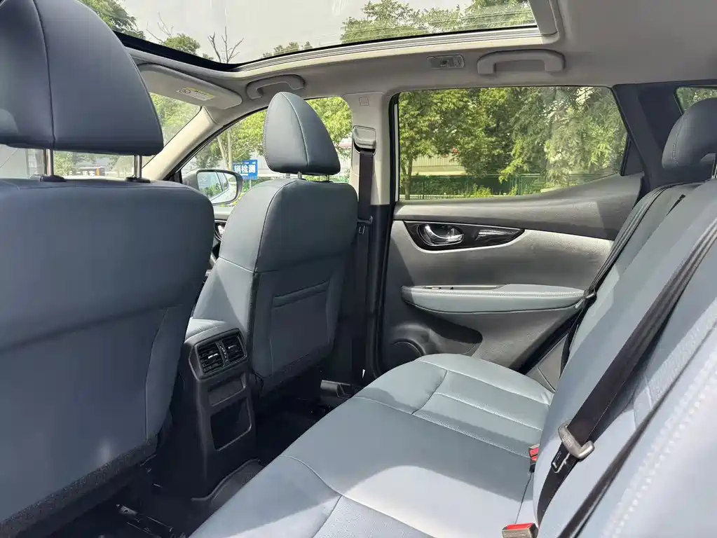 Qashqai Honor 2.0 L CVT XV+ Leading