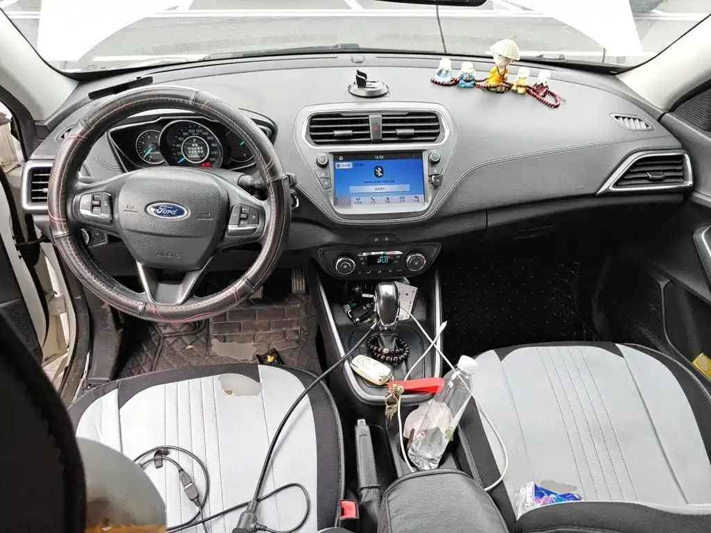 Escort Facelift 1.5 L Auto Joy CN-VI