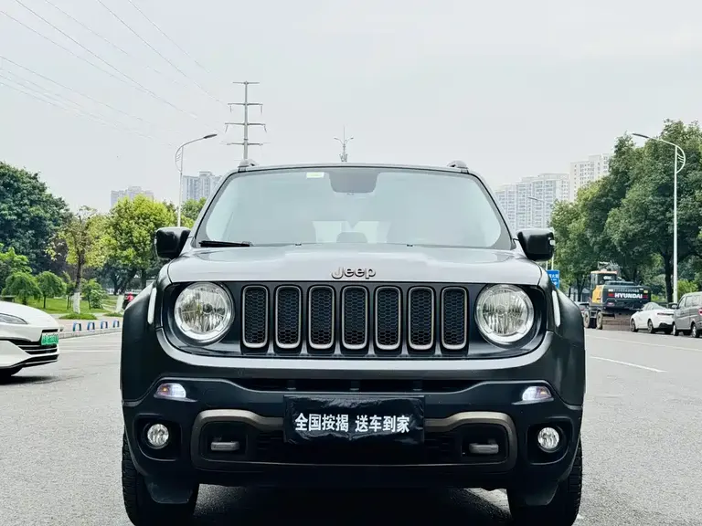 Jeep Renegade 自由侠 2016款 2.0 L 自动四驱75周年致敬版