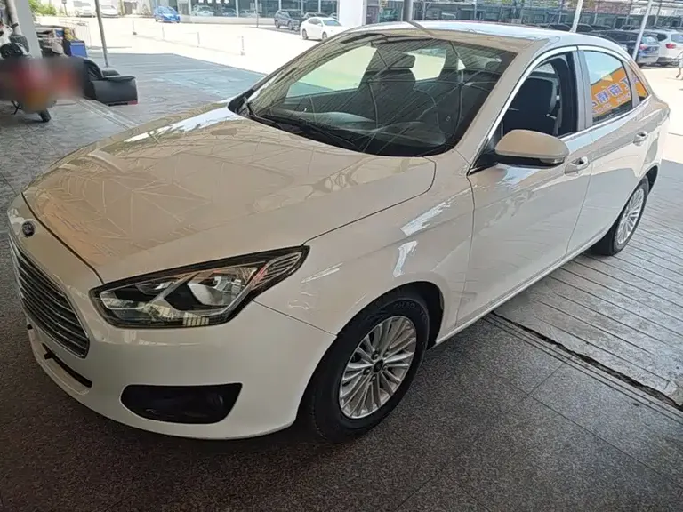 Ford Escort 1.5 L Auto Comfort