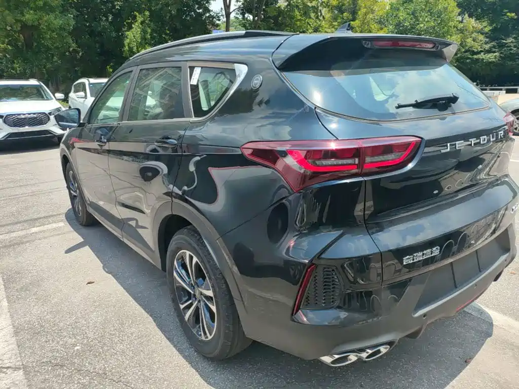 Jetour X70 1.5 T DCT Premium Enjoyment 5-seat