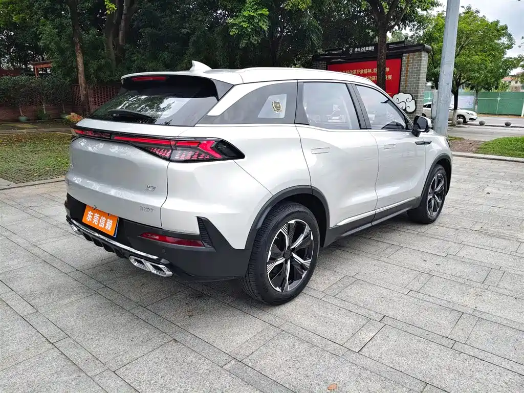 BAIC X7 1.5 TD DCT Super Enjoyment +