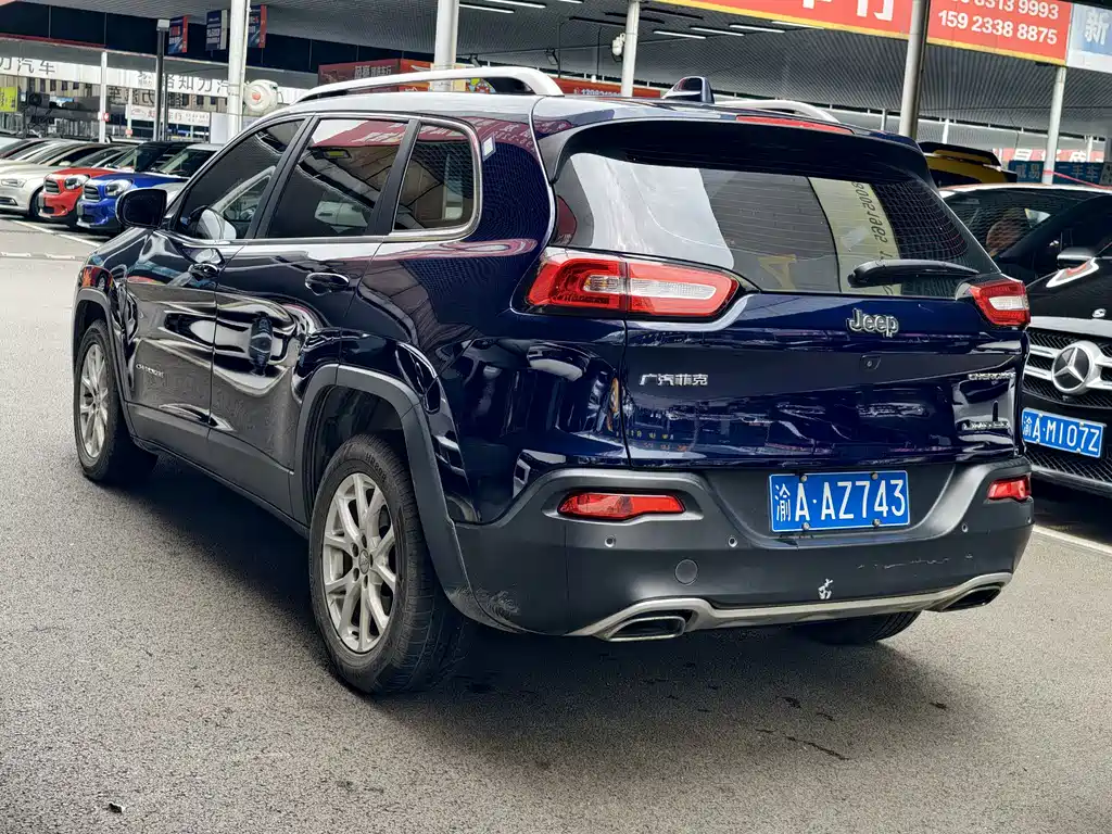 Cherokee 2.4 L Leading Intelligent