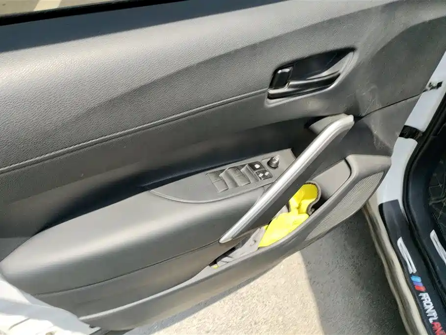 Frontlander 2.0 L CVT Leading