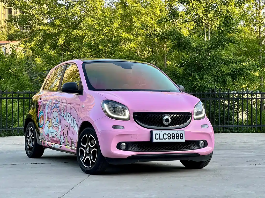 smart forfour 0.9 T 66 kW Beloved Special Edition