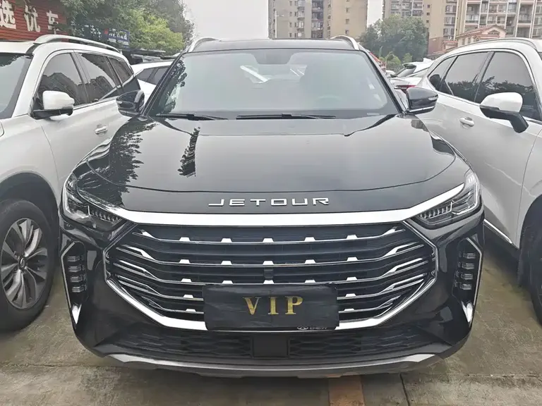 Jetour X70 PLUS 1.5 T DCT Fire 7-seat