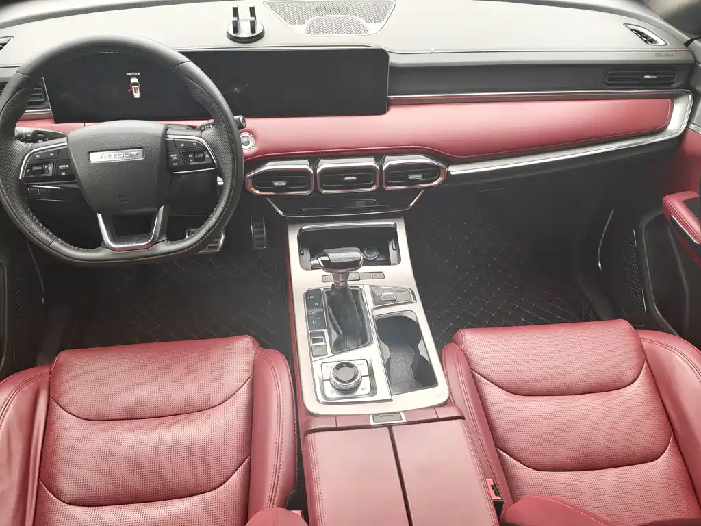 Jetour X70 PLUS 1.5 T DCT Fire 7-seat