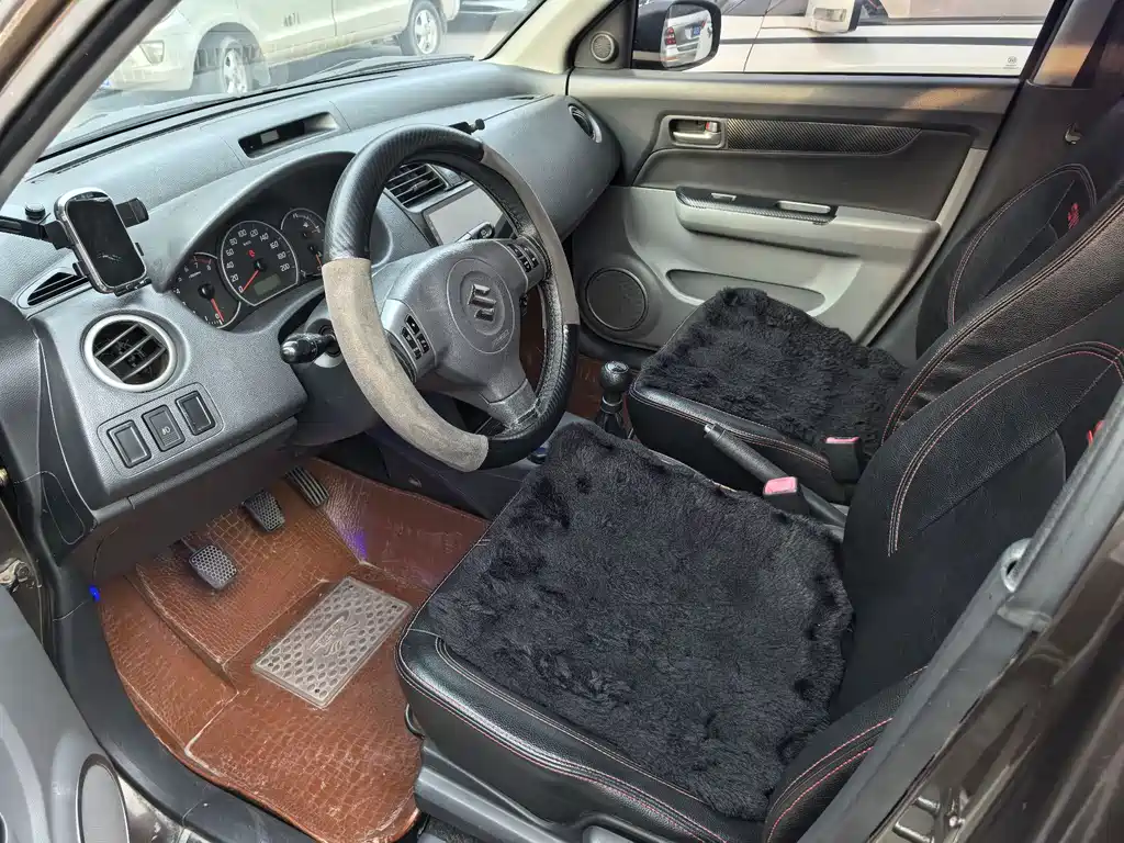Swift 1.5 L Manual Fashion
