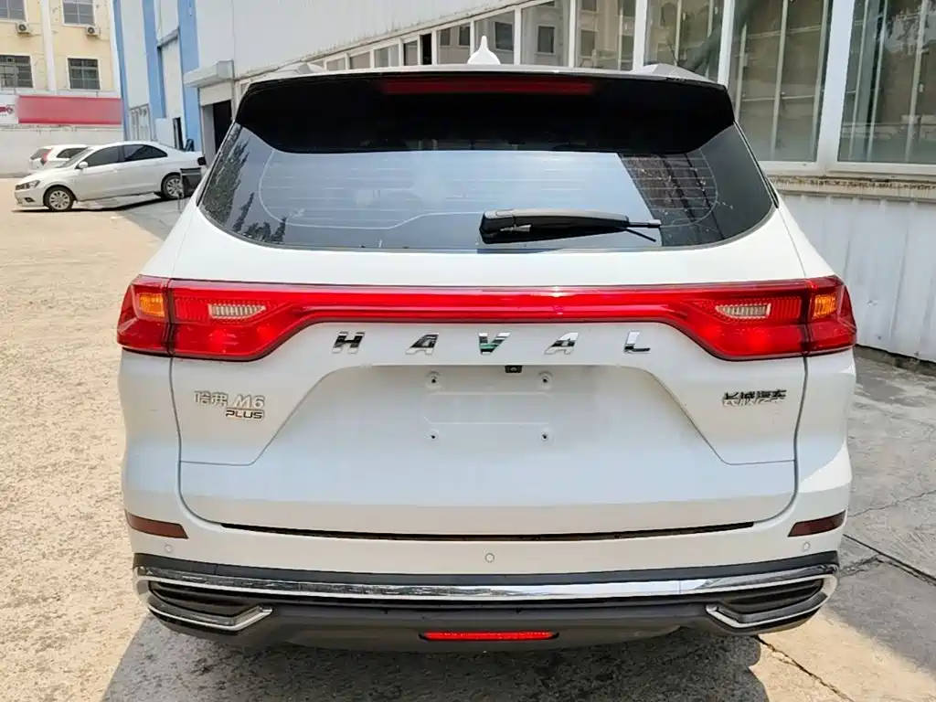 Haval M6 PLUS 1.5 T Manual Luxury Connected