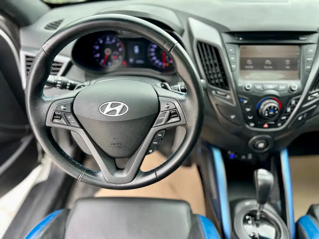 Veloster Veloster飞思 2015款 1.6 T 自动豪华版