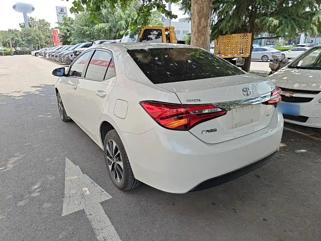 Levin Facelift 185 T CVT Leading CN-V