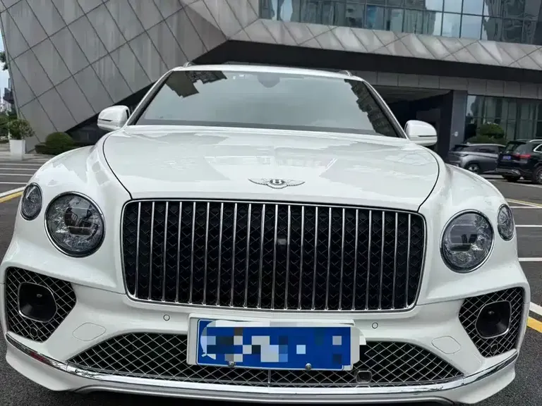 Bentley Bentayga 4.0 T V8 LWB Range Elegant Degree
