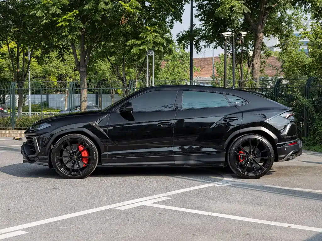 Urus 4.0 T V8