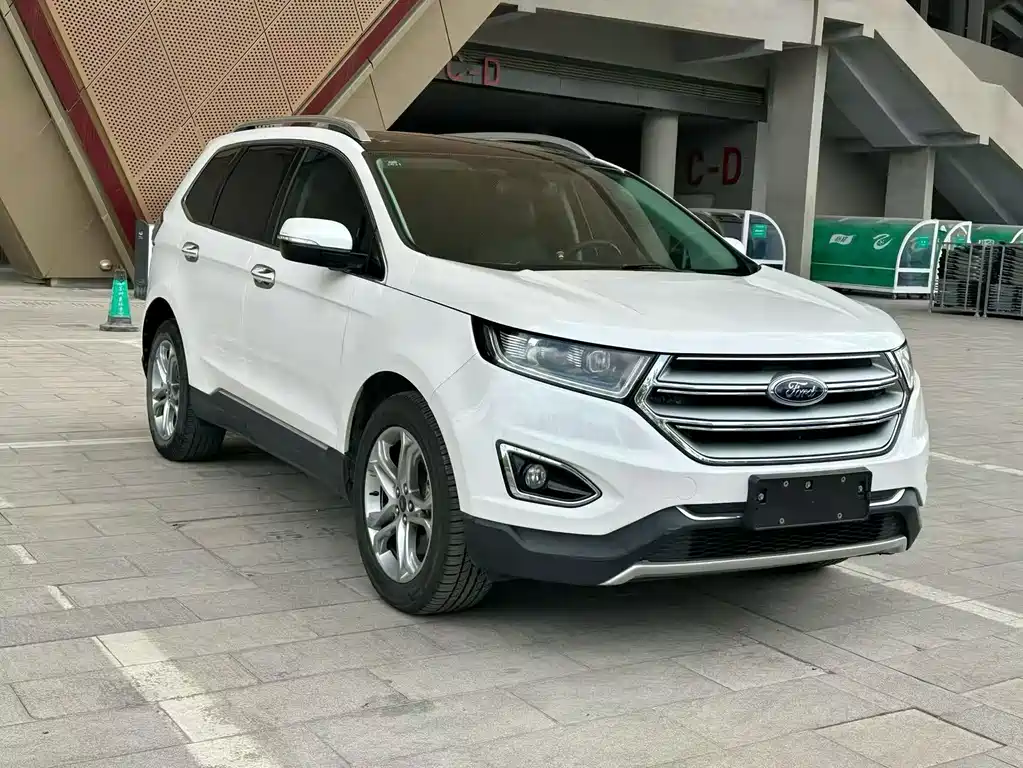 Edge EcoBoost 245 2 WD Grand Sharp 7-seat CN-V