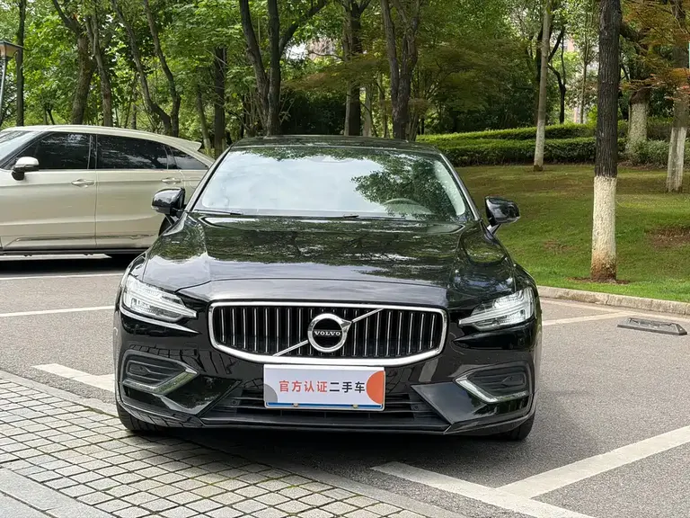 Volvo S60 T4 Smart Ease Luxury