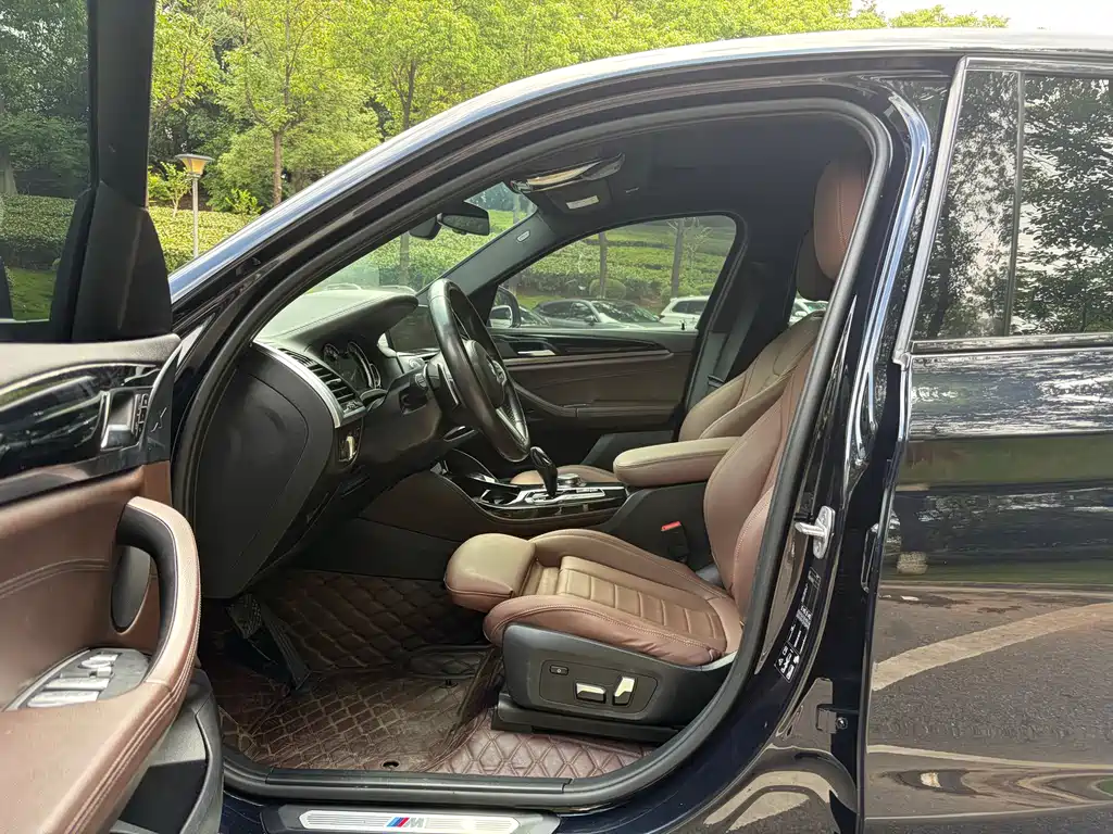 BMW X4 xDrive25 i M Sport Package