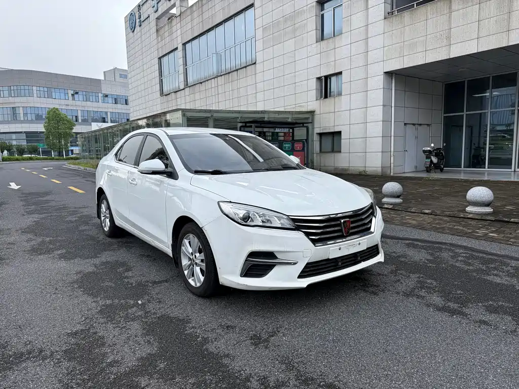 Roewe 360 PLUS 1.5 L Auto Luxury