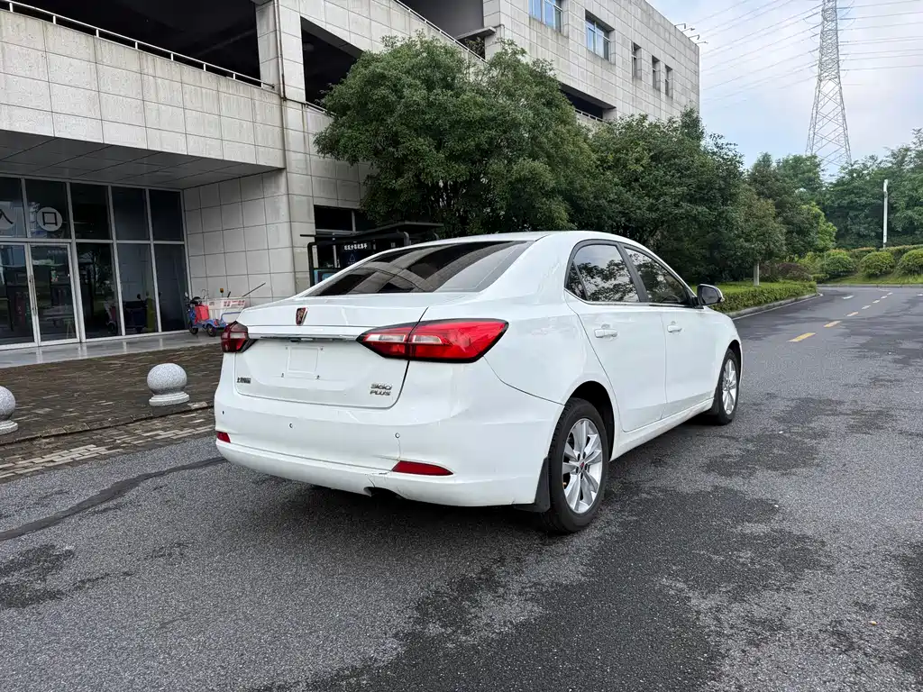 Roewe 360 PLUS 1.5 L Auto Luxury