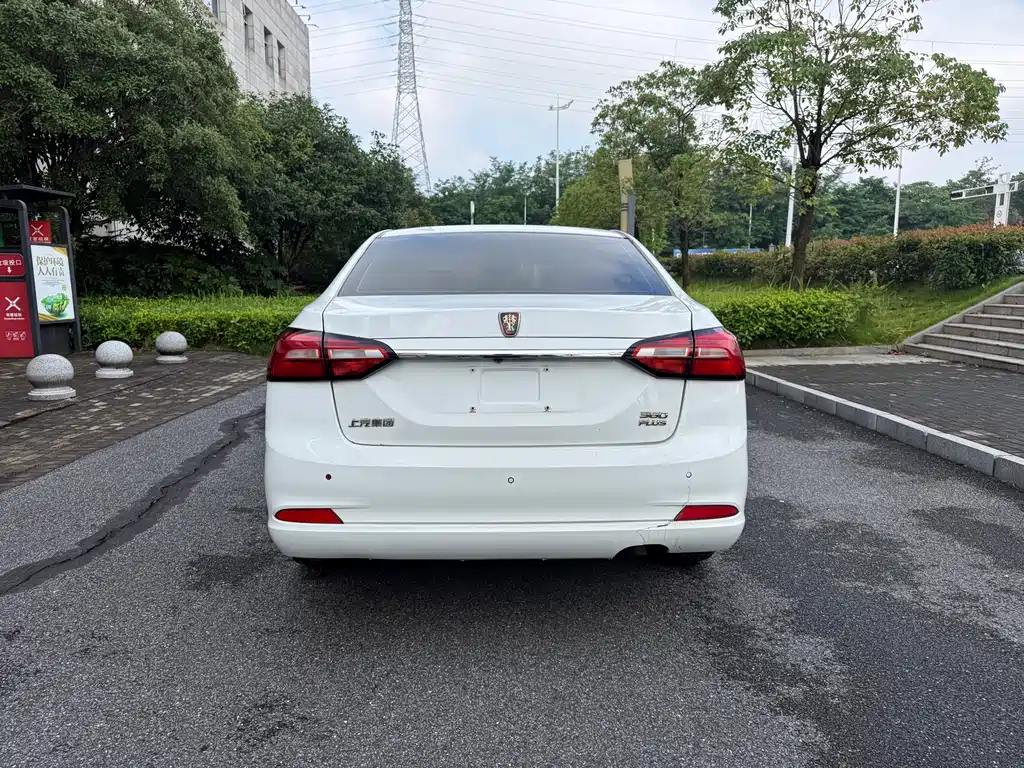 Roewe 360 PLUS 1.5 L Auto Luxury