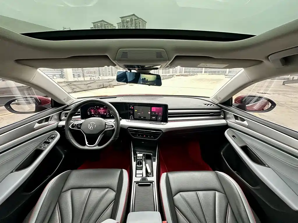 Lamando Lamando L 280 TSI DSG Super Hot Flagship
