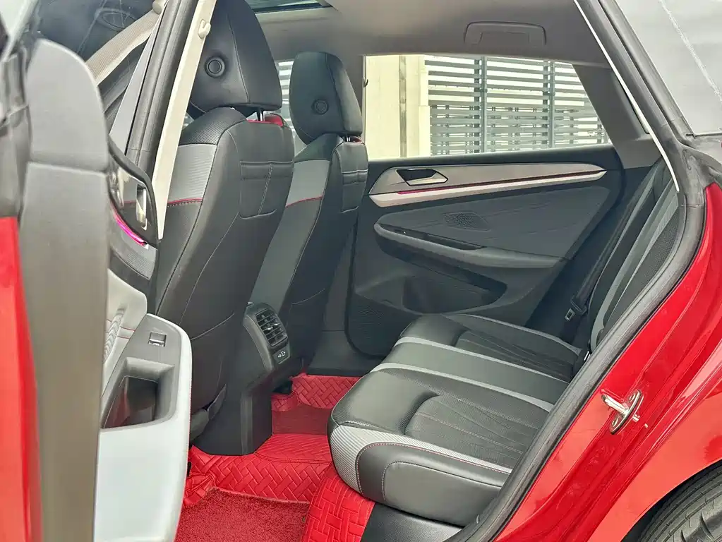 Lamando Lamando L 280 TSI DSG Super Hot Flagship