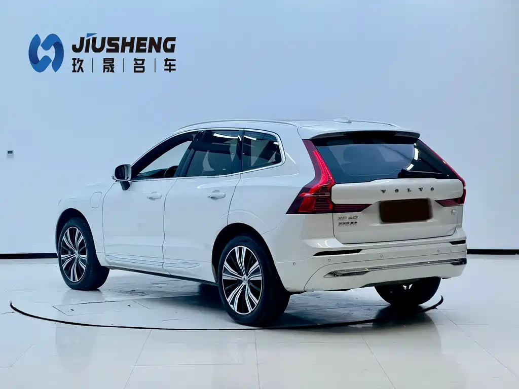 Volvo XC60 PHEV T8 PHEV 4 WD Smart Vision Luxury