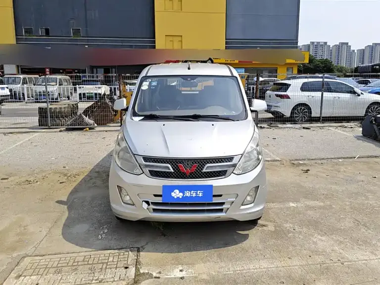 Wuling Rongguang V 1.2 L Standard