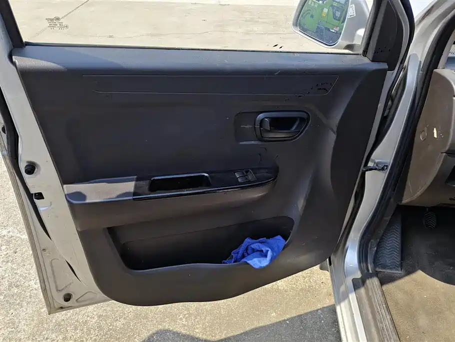Wuling Rongguang V 1.2 L Standard