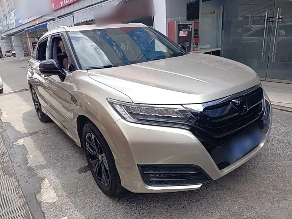 Honda UR-V 370 TURBO 2 WD Distinguished CN-V
