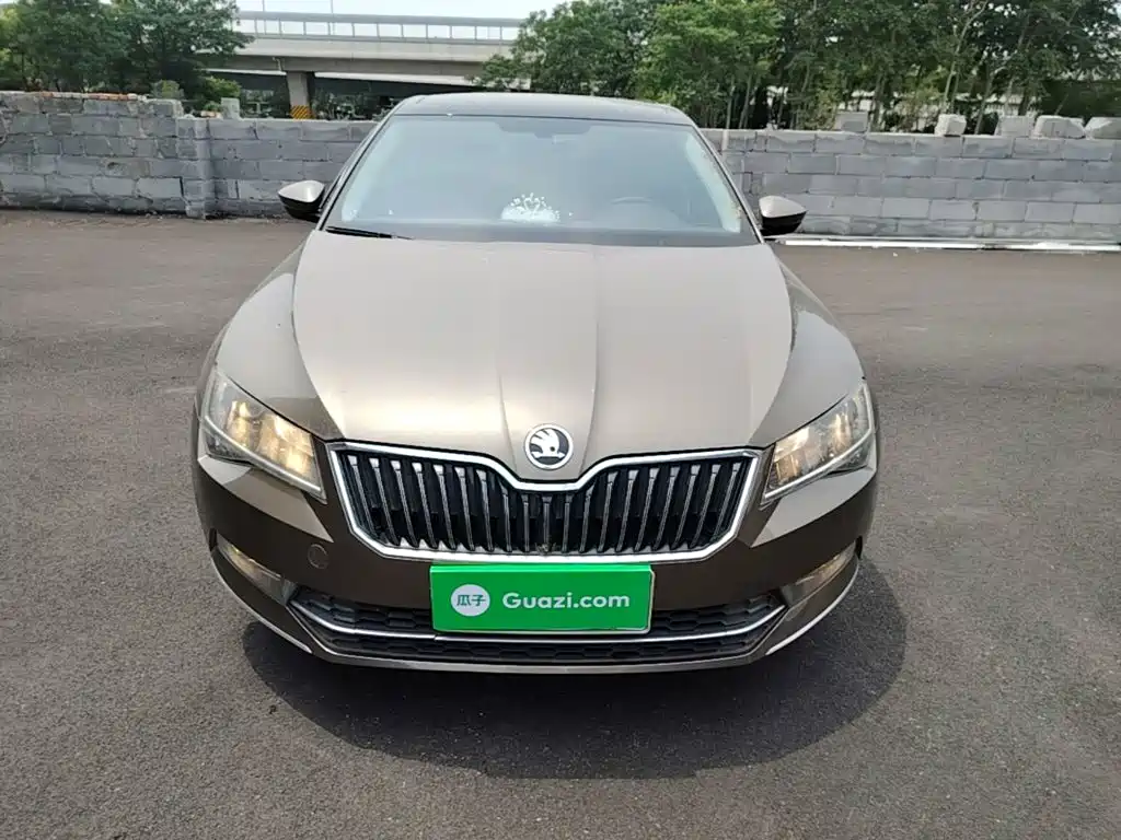 Superb TSI280 DSG Comfort CN-V
