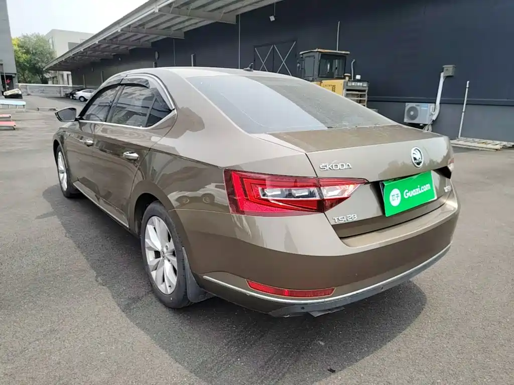 Superb TSI280 DSG Comfort CN-V